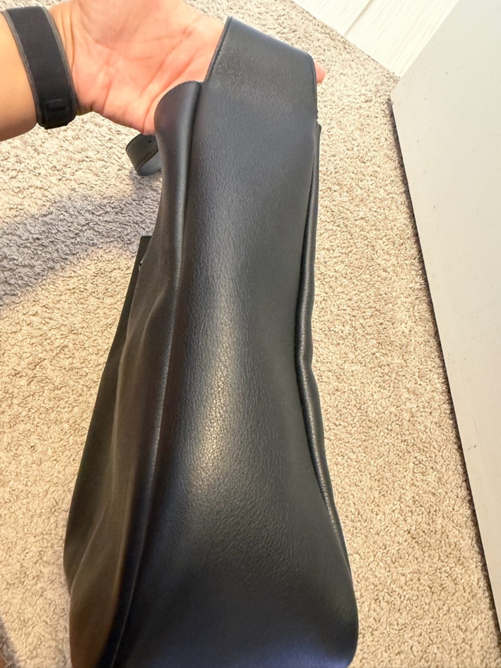 Saint Laurent Le 5 à 7 Large Hobo Bag – Black with Gold Hardware - Picture 14 of 16